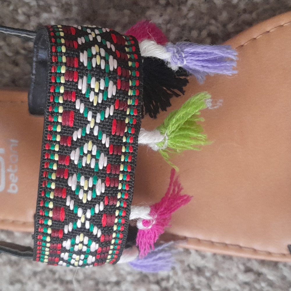 Betani tassel Sandals  Size 7 - Picture 2 of 9